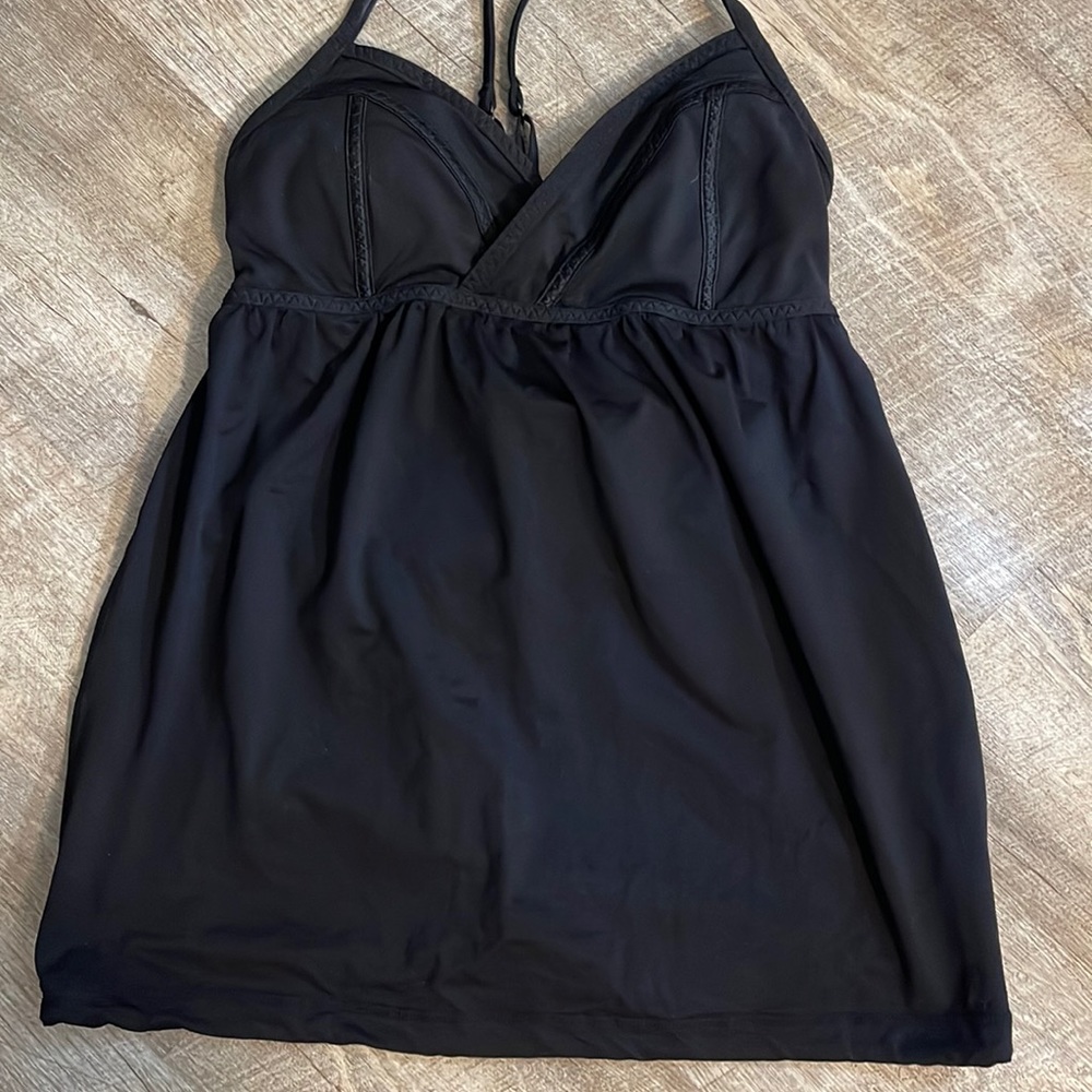 Lululemon black tank top